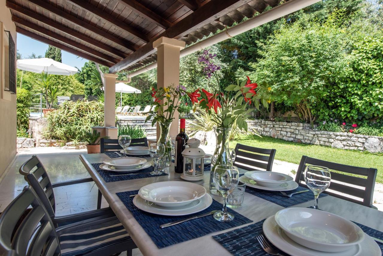 Villa Apleton คัสซิโอปี ภายนอก รูปภาพ