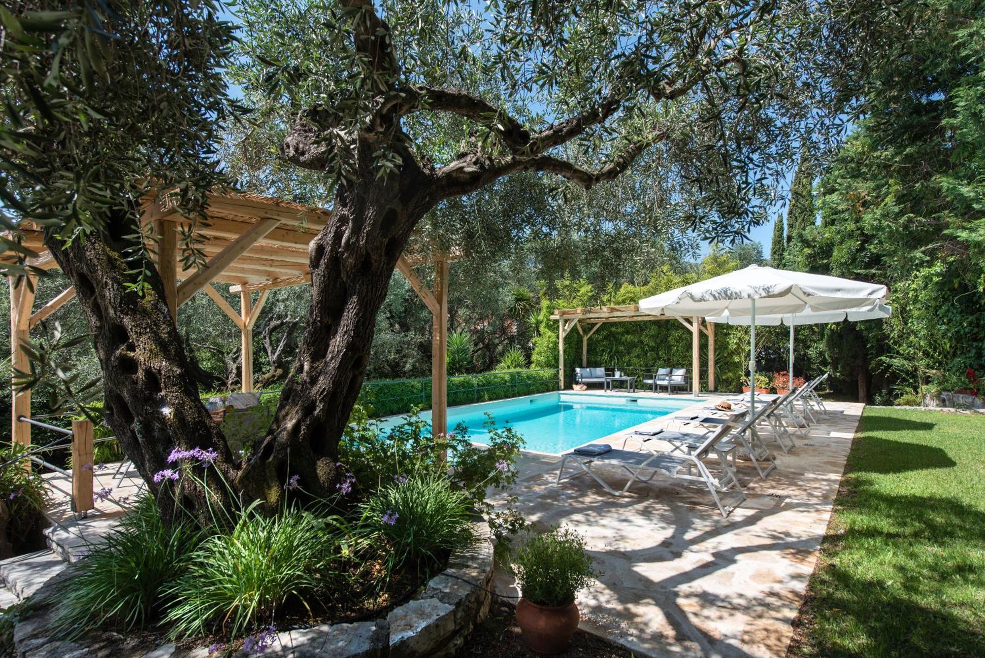 Villa Apleton คัสซิโอปี ภายนอก รูปภาพ